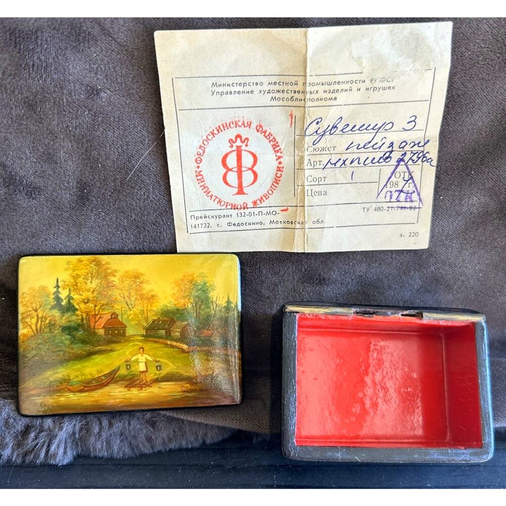 Fedoskino Russian Lacquer Box Signed Hand Painted Village Scene USSR 1983 Cert
